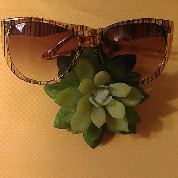 LOFT Accessories - LOFT SUNGLASSES